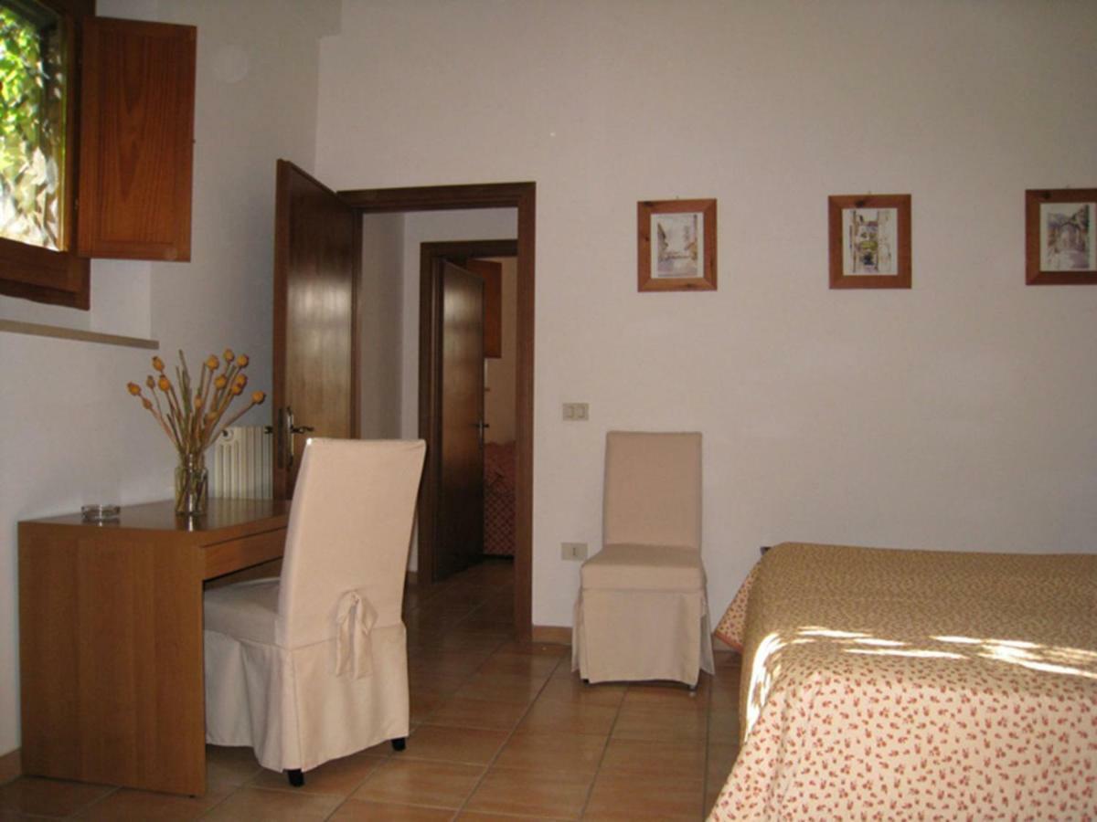 Rugiada Rooms Rivotorto Camera foto